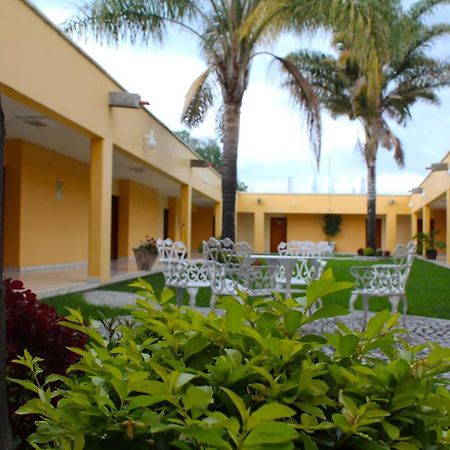 Hotel Real De Cortes Los Reyes  Kültér fotó