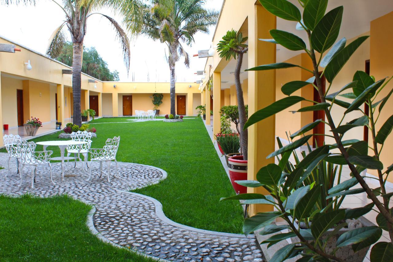 Hotel Real De Cortes Los Reyes  Kültér fotó